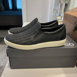 Ecco Soft 7 woven slip on size 8-8.5